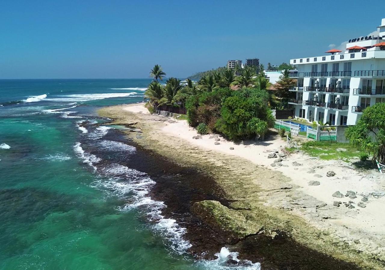 Ara Beach Resort Mirissa Buitenkant foto