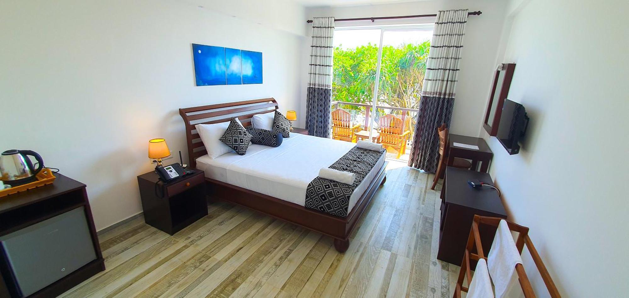 Ara Beach Resort Mirissa Buitenkant foto
